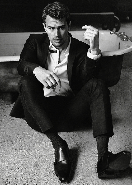 fuckyeahdamose: Theo James photographed by Kevin Sinclair for ‘Essential HOMME’ February