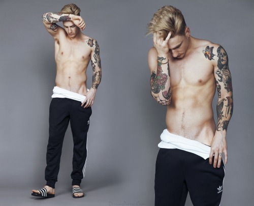 rapideyesmovement: Thomas Davenport By Mikey Whyte