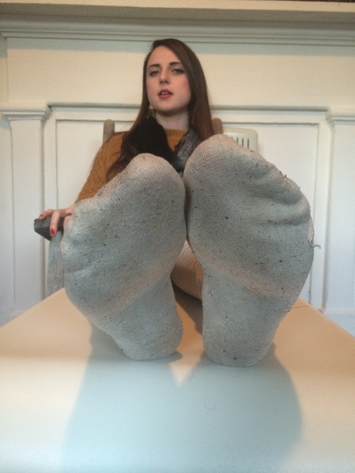 These glorious huge socked soles make me so stiff