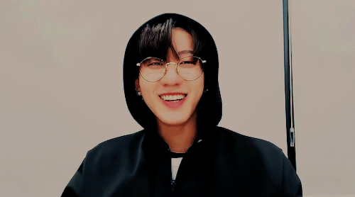Skz Older Brother Reactions: You Got Your Heartbroken For The First Time