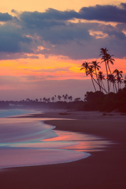 illest:  Tangalle Beach © 