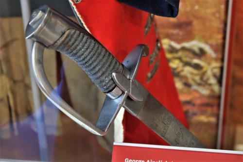barbucomedie:Officers Uniform and Sword of the Light Dragoons dated around the 1760′s on display at 