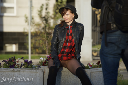 sexyjenysmith:  From the new video behind the scenes shots