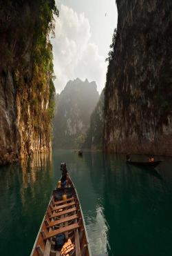 bluepueblo:  Canyon Lake, Thailand photo via adam 