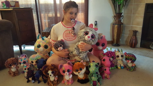 mrdaddyj0410: My Princess @lustful-baby-girl with her beanie boos!