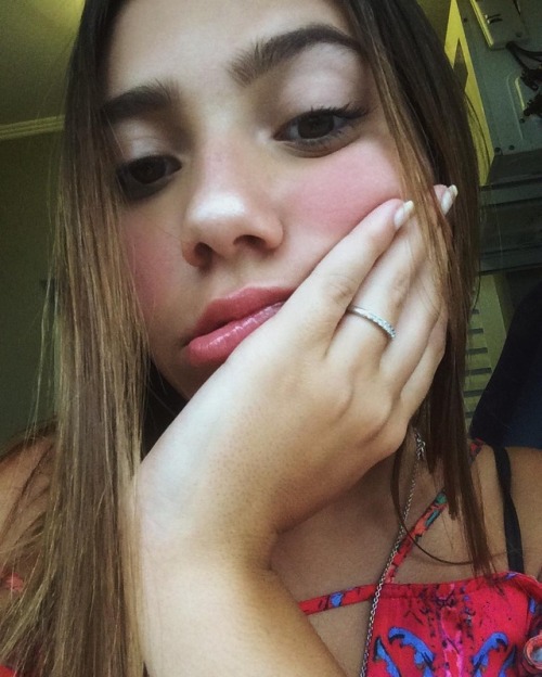 http://streetgrl.tumblr.com/post/157871733182