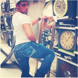 Texasfratboy:  Whoa, That’s One Big Beautiful Bubble Butt! (And I See He’s Busy