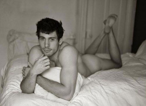 tumblinwithhotties:  Alexandre Cressol by Cyprien Leym