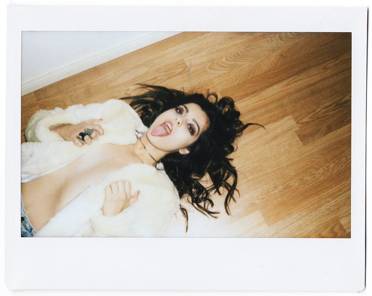 angelokritikos:  BEBE REXHA x ANGELO KRITIKOS
