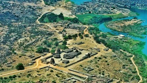 hinducosmos:Hampi from the air Photo1: Virupaksha TemplePhoto2: Vittala Temple ComplexHampi Map 1911