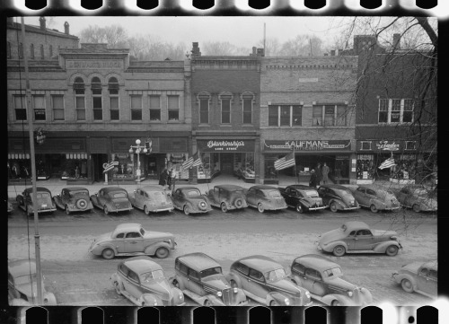 onceuponatown: Salem, Illinois. 1940.