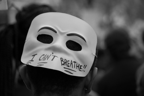 A black and white set from yesterday’s #MillionsMarch in Oakland, California against instituti