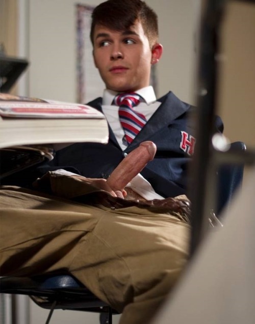 filthy-boy-hunter:  classroom wank in front of mates