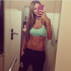 sexygymchicks:  @instafitsociety: #Fitspo!