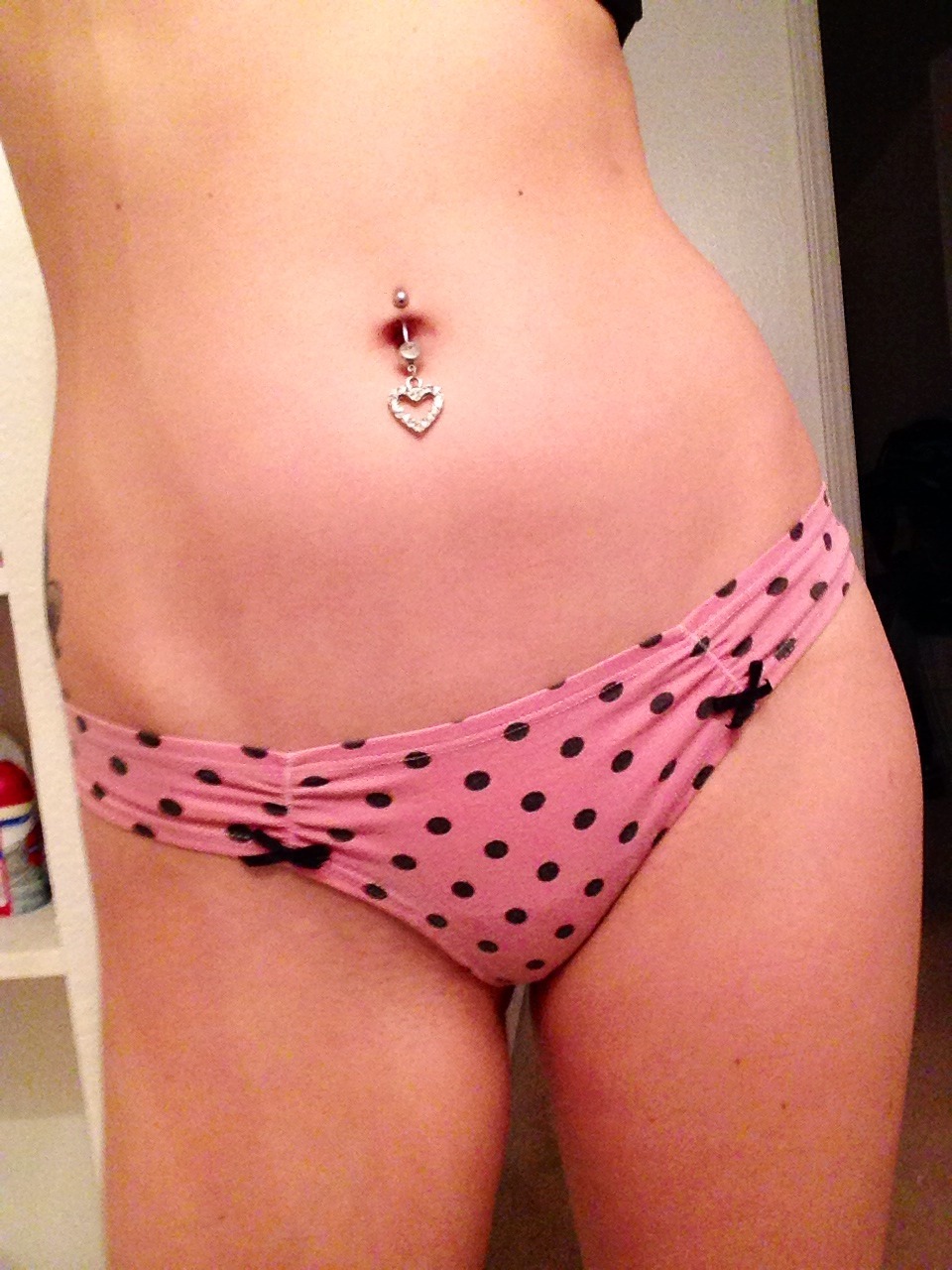 lilsugar2u:  Time to show my panties!!