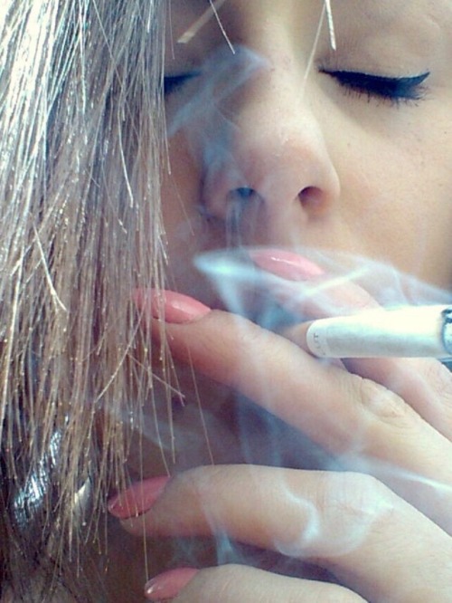 handcock69:  Sexy Smoker  