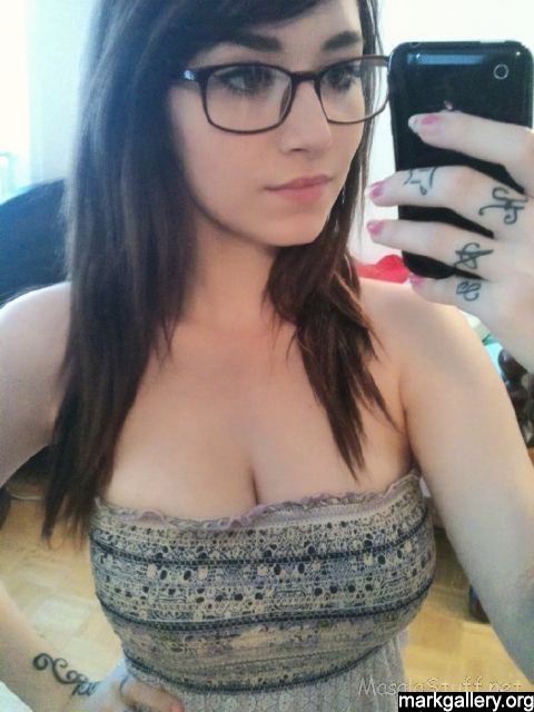 Cute girl with cleavage