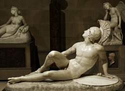 hadrian6:  The Wounded Achilles. 1825. Filippo Albacini. Italian 1777-1858. marble. Chatsworth House.   http://hadrian6.tumblr.com