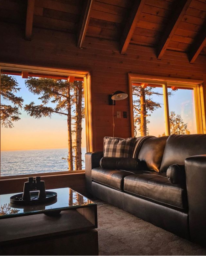 hollydazedd:True North Cabin 