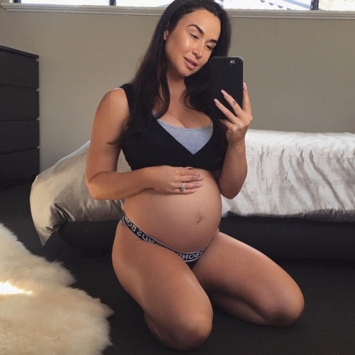 Very Sexy And Round!
