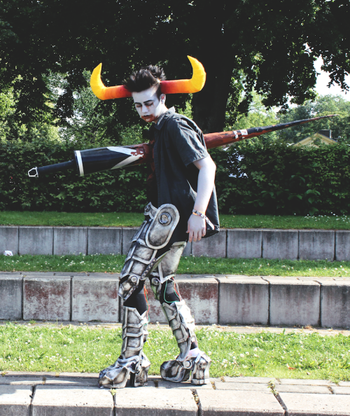 thenameyouveheard: kattegatt: Oldeforce as Dead Tavros at NärCon no dont do that D: