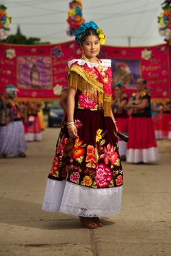 nahuaflowers:The people of Mexico: Oaxaca Dancers