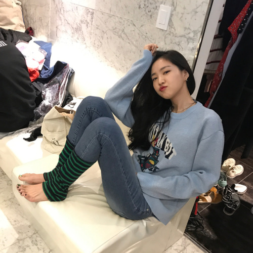 fysne:  marcellasne_trans: since my legs were cold~ it’s not sprite but stripe