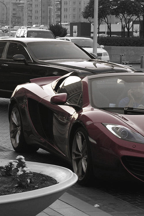 d0minus:  A Bentley And A Spyder 
