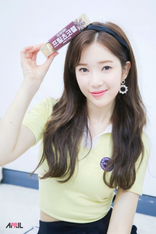 fyeah-april:‪180319 Behind The Scenes of APRIL’s White Day Event‬