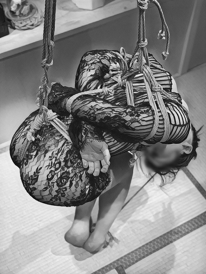 thevertigonetwork:    緊縛 &amp; Photo Shigonawa Bingo