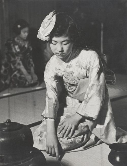 Japanese Tea Ceremony, San Francisco, 1936 | ph. Hansel Mieth