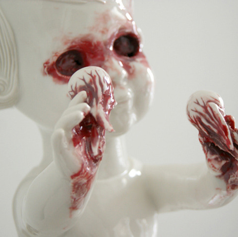 alfredogomezart:  lesimagesduvide:  Porcelain figures by Maria Rubinke Source : sweet station  brutal 