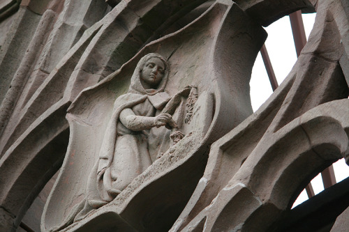 graveplaces: Details of the entrance gate for Green-Wood Cemetery, Brooklyn, NY