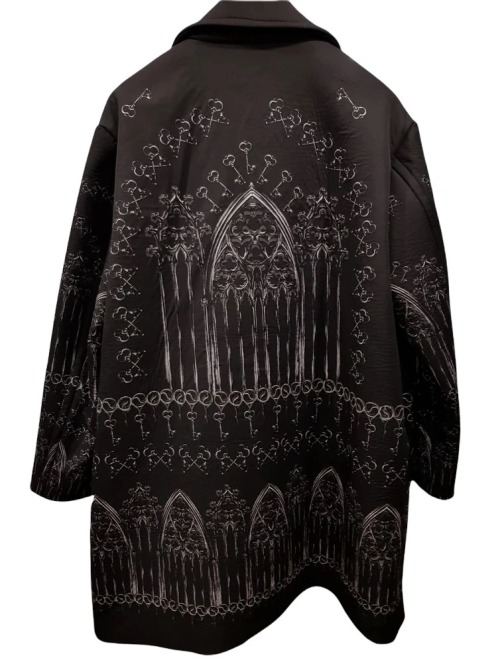 myf4shionfolder:Dolce &amp; Gabbana  FW14 Cathedral Gothic Coat