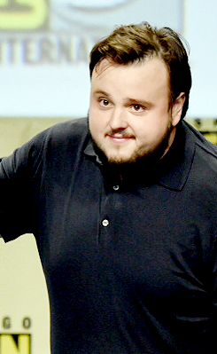 nicole-kidmann:  Game of Thrones Cast attends the panel and Q&amp;A during Comic-Con