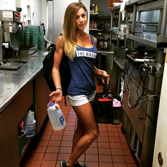 fitgymbabe:  Instagram: kclancey Great Pic! - Check out more of her pics: kclancey