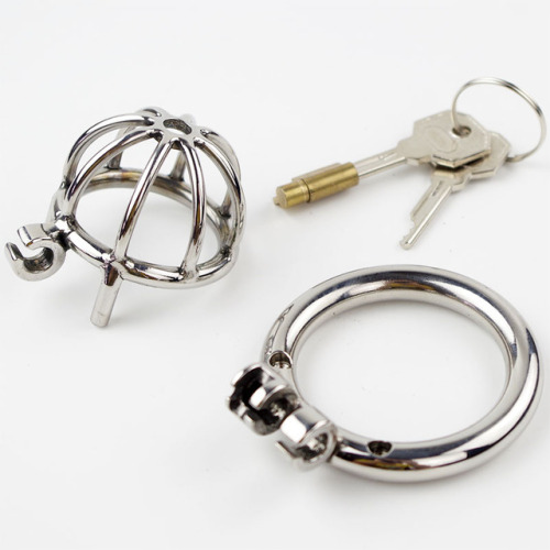 cutyvie:  sissytrainingbarbie:  Another new chastity cage with integrated lock …   Link : http://m.aliexpress.com/item/32693132357.html?aff_click_id=4d829c3506e9499481163c7738cb8c28-1469352269652-01141-qbyZzJAI6&aff_platform=y  This is my cage w/o