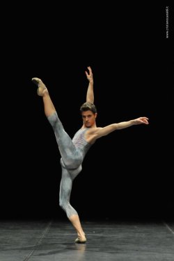 balletomanegirl:  Other photos of Claudio Coviello in “Sagittarius”, contemporary solo choreographed by Massimiliano Volpini and performed at Spoleto Dance Competition in 2010. 