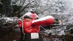 itscolossal: The weight of all the snow in Kyoto was enough to break the nose of this Tengu—but don’t worry it’s fixed! ️️