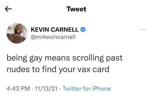 gay-irl:  gay💉irl