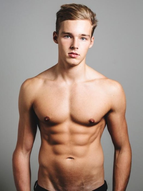 jmorecock:  Mmmm…..Hugo Mayhew!