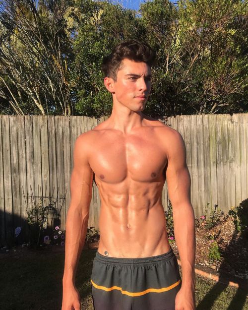 boyzoo2:Brayden Dunbar