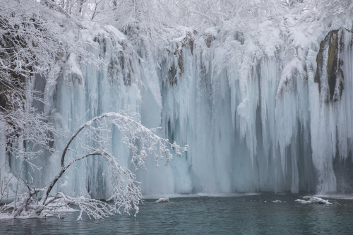 expressions-of-nature:Silver Plitvice Lakes, Croatia by Marina Malikova