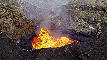 damoclessword:  http://video.nationalgeographic.com/video/news/150220-volcano-drones-vin Drones Sacrificed for Spectacular Volcano Video Feb. 20, 2015 - Video technology and science converge on an active volcano in Vanuatu, where explorer Sam Cossman