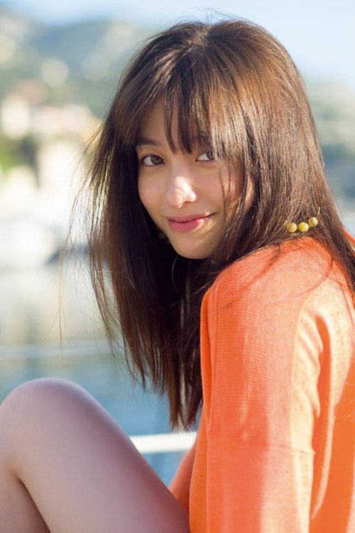 Porn Pics soimort48:  橋本環奈 写真集「NATUREL」