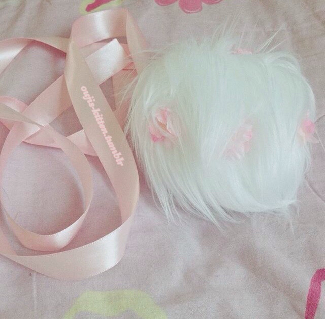 oujis-kitten:  Before &amp; After of the new bunny tail I was gifted my a friend.