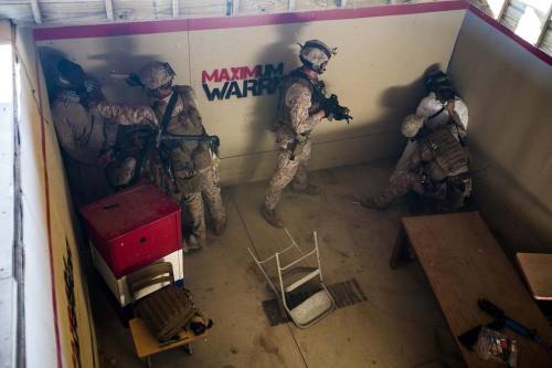house-of-gnar:  Marine Force Recon. photos sourced from public domain 