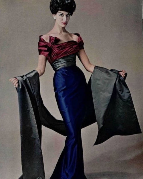 Pierre Balmain, 1957.