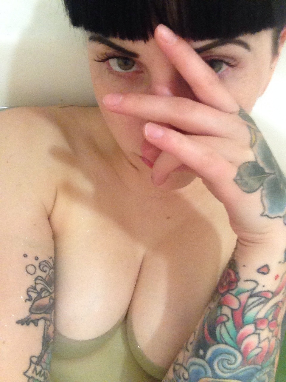 strangevibezz:  6 6 6 