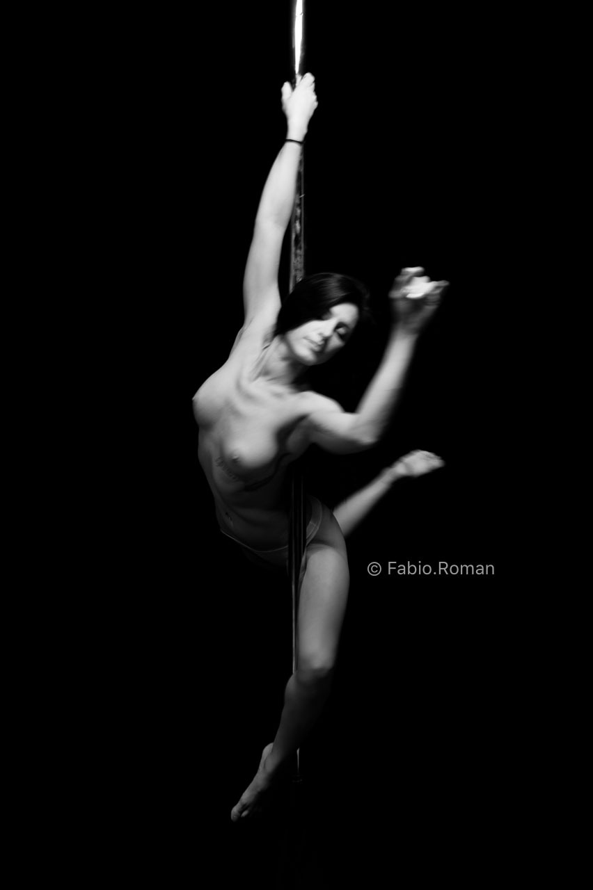 romanfabio:  Last week I started my new black and white project with dancers and